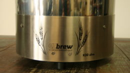 EZbrew K30 detalhe saia